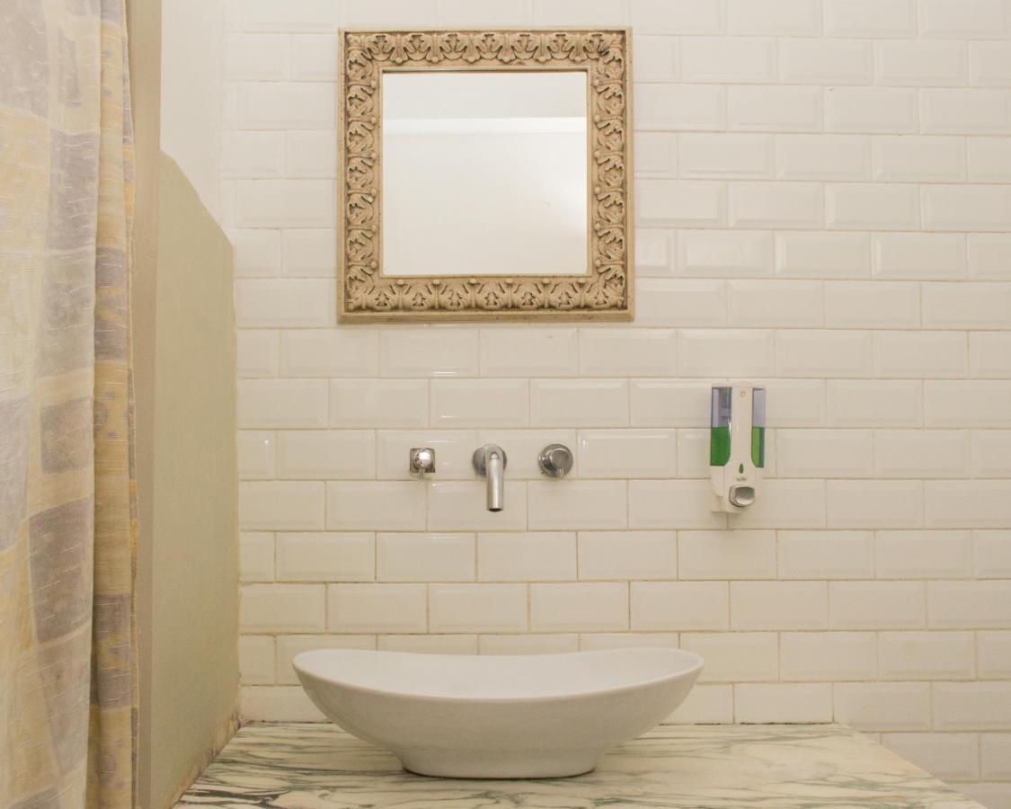 Voyage Recoleta Hostel ブエノスアイレス エクステリア 写真