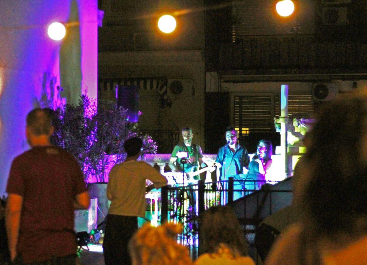 Voyage Recoleta Hostel ブエノスアイレス エクステリア 写真